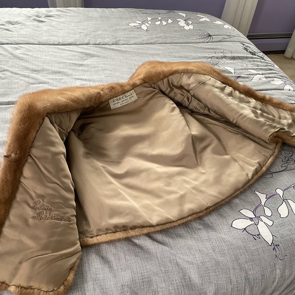 VINTAGE AUTHENTIC MINK FUR SHAWL STOLE SIZE SMALL-MEDIUM HAS HOOK & EYE CLOSURE - Picture 7 of 8